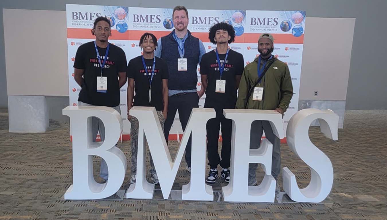 Students and faculty at BMES conference